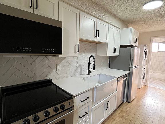 2nd image of 365 N Sherman St #303