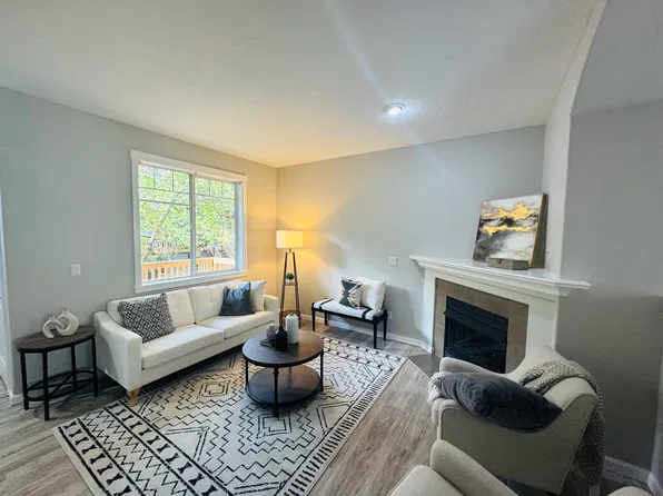 16236 SW Gage Ln, Beaverton, OR 97006