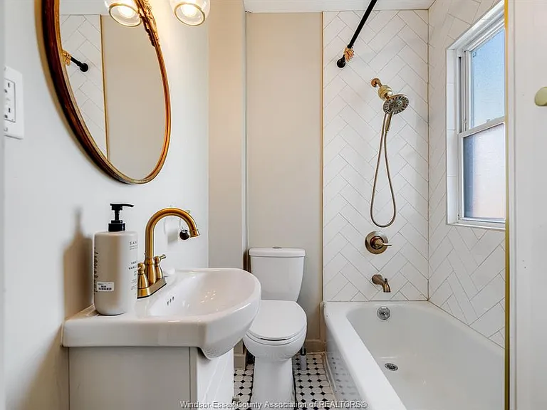 1062 Lena Ave — Photo 14