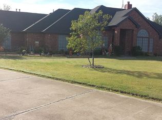 325 Meadow View Dr, Lavon, TX 75166
