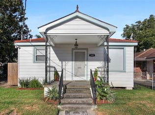 320 Labarre Dr, Metairie, LA 70001