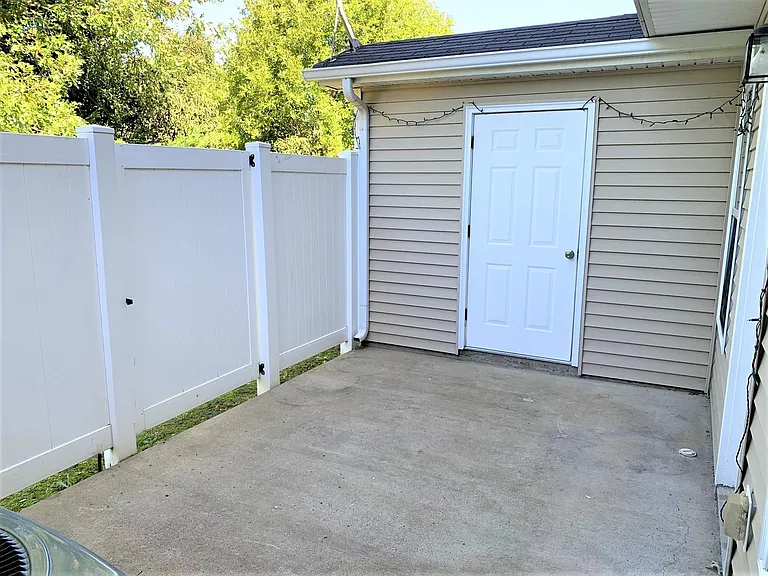 2034 Victory Gallop Ln — Photo 18