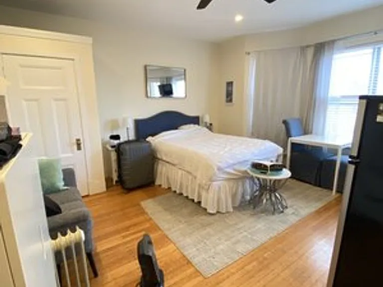 14 Chiswick Rd #1L — Photo 1