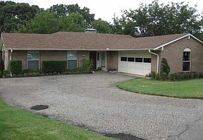 1st image of 108 Newport Ln
