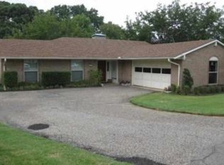 108 Newport Ln, Bullard, TX 75757