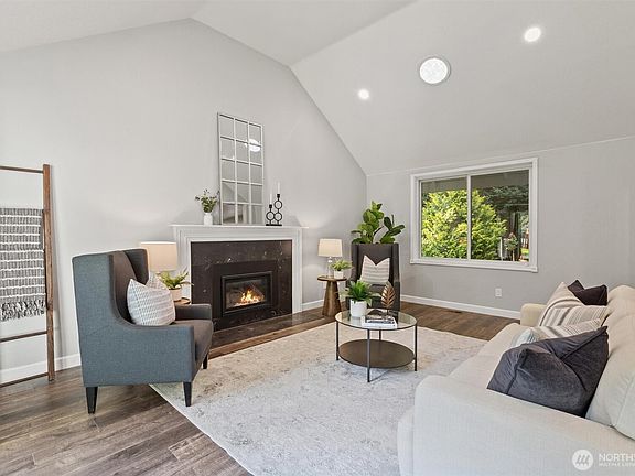 3rd image of 2119 242nd Street SW