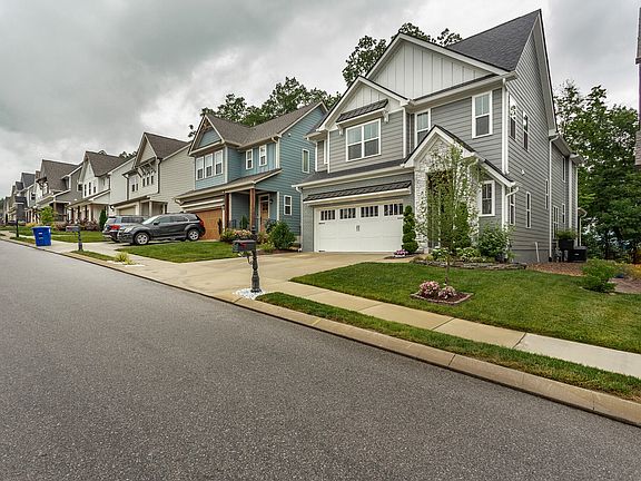 4th image of 1769 Seven Pines Ln #3