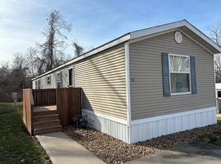 10817 E Us Highway 24 TRLR 12, Independence, MO 64054