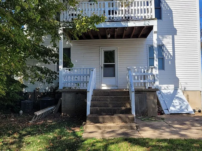 312-320 Grandview Ave — Photo 11