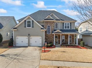 540 Roland Manor Dr, Dacula, GA 30019