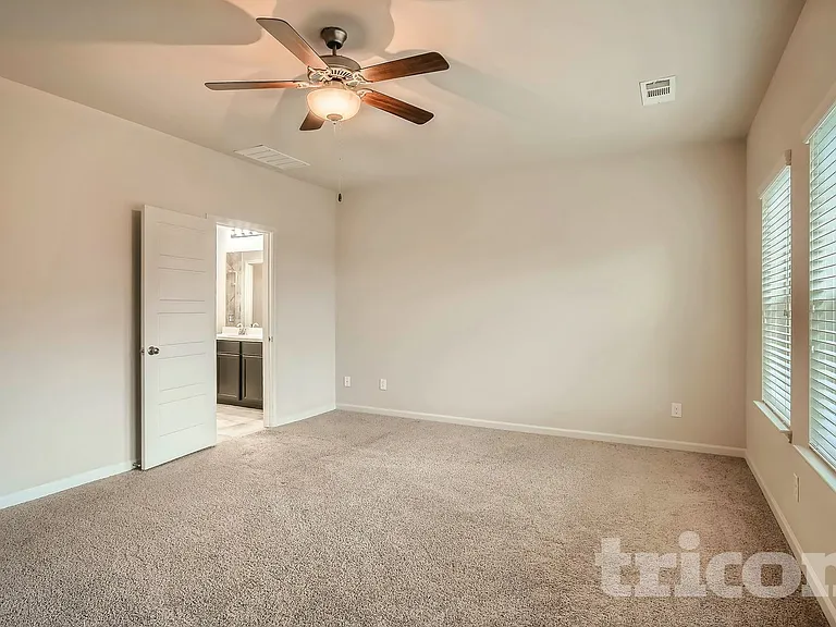 1592 Sugarberry Dr — Photo 12