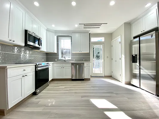 Rented by Remax Real Estate Professionals | media 107