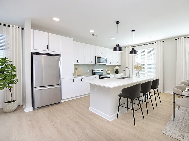 Townhome kitchen and dining area