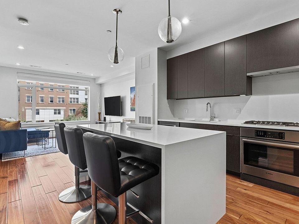 1st image of 99 Sumner St #206