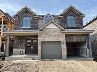 35 Whitton Dr, Brantford, ON N3T0T6