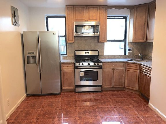 2nd image of 2168 35th St APT 5G