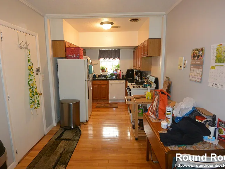 178 Lake Shore Rd #4 — Photo 1