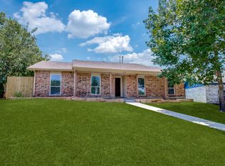 3110 Windsor Rd, Carrollton, TX 75007