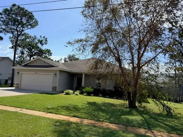 8833 Cagle Dr, Navarre, FL 32566
