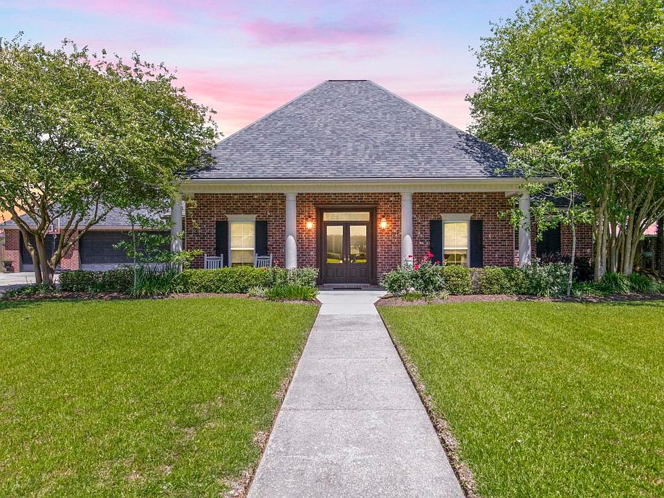 1st image of 1152 Bear Creek Cir