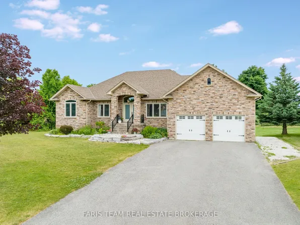 30 Fisher Dr, Everett, ON L0M 1J0