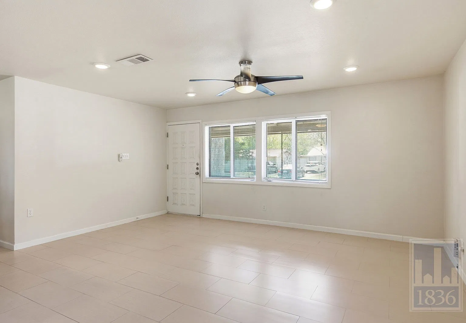 3 bed, 2.0 bath, 1136 sqft, $2,400 — Photo 3