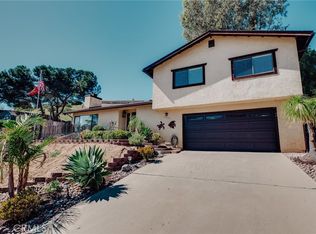 12433 Gay Rio Dr, Lakeside, CA 92040