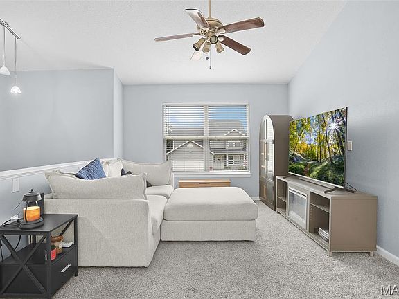 4th image of 119 Country Club Parc Ct
