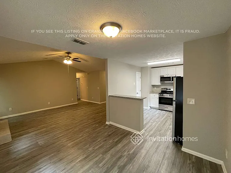1415 Oak Knoll Dr NE — Photo 6