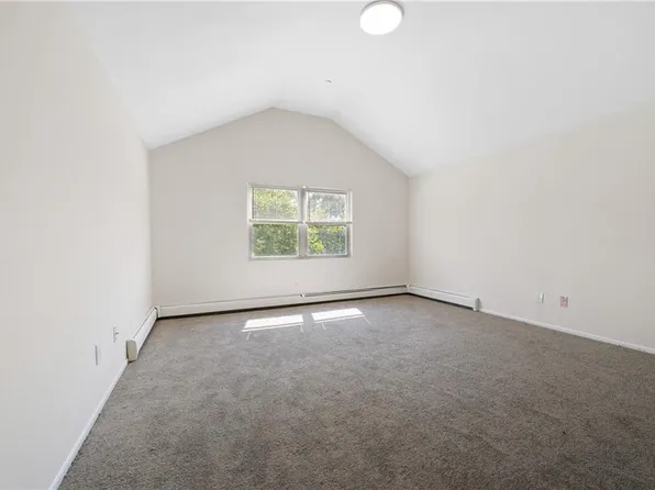 186 Union Avenue image 15 of 19