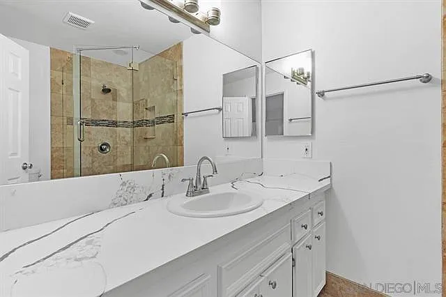 4446 Hamilton St #3 — Photo 15