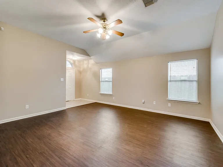 8342 Fuqua Gardens Dr — Photo 8