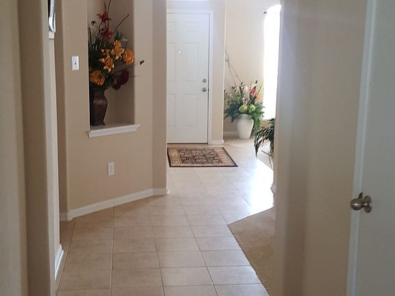 2nd image of 918 Hannah Falls Ln