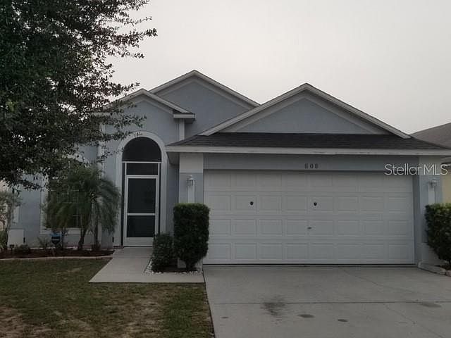 1st image of 608 Nicholson Dr