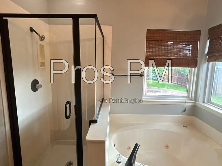 3101 Crickett Dr — Photo 18
