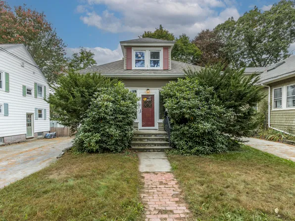 142 Massachusetts Avenue, Portland, ME 04102
