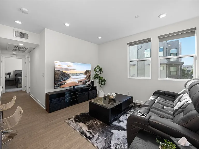 11026 Momentum Dr — Photo 10