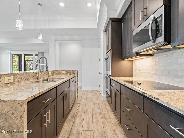82 Hubble Ln — Photo 12
