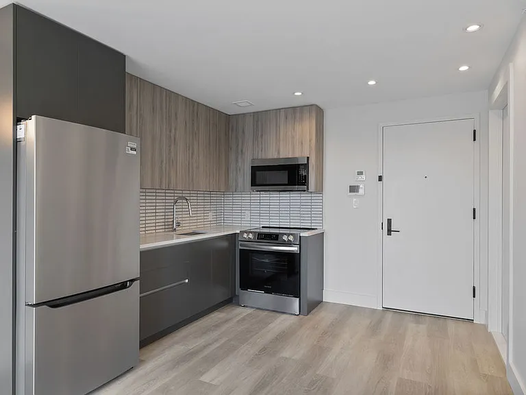 2605 Snyder Ave #3L — Photo 5