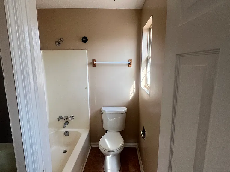 5355 Greenhedge Trl — Photo 13