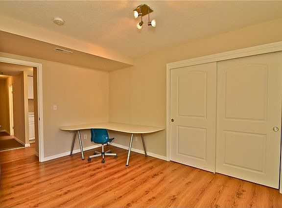 2nd Bedroom Modern Lights