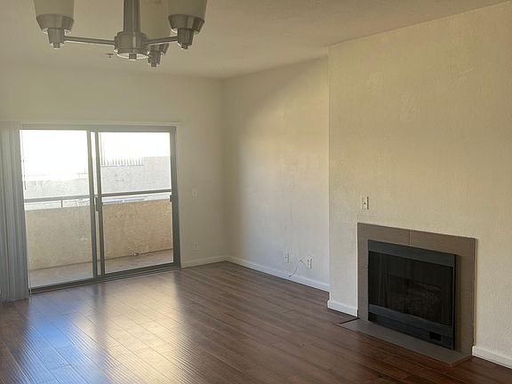 4th image of 1210 Venice Blvd #507-D