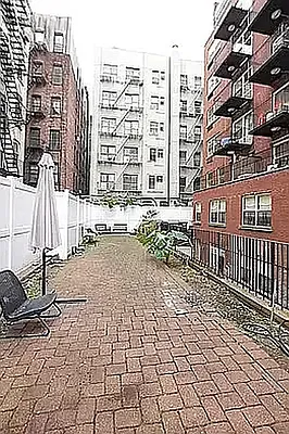 Rented by REAL New York | media 23