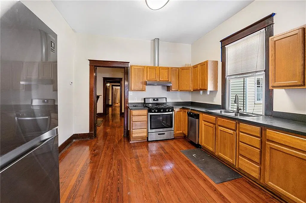 3 bed, 938 sqft, $1,650 — Photo 4