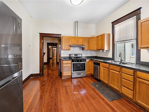 4th image of 1707 Rousselin Dr #1707