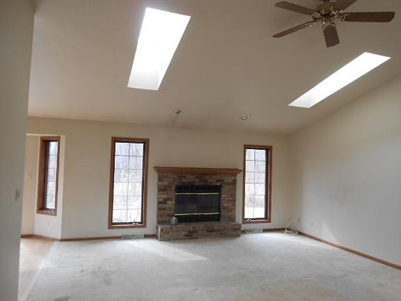 4th image of 4318 White Oak Ln