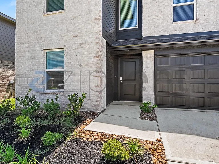 3004 Fall Gold Ln — Photo 5