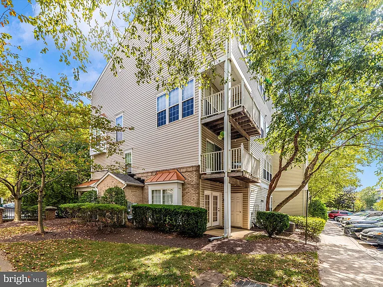 353 Fallsgrove Dr #A-51 — Photo 28