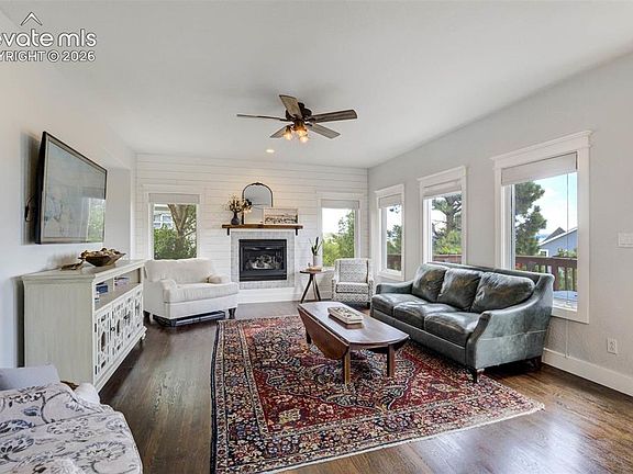 5th image of 8415 Lauralwood Ln