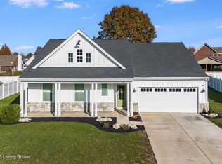 334 Bridlewood Dr, Shepherdsville, KY 40165